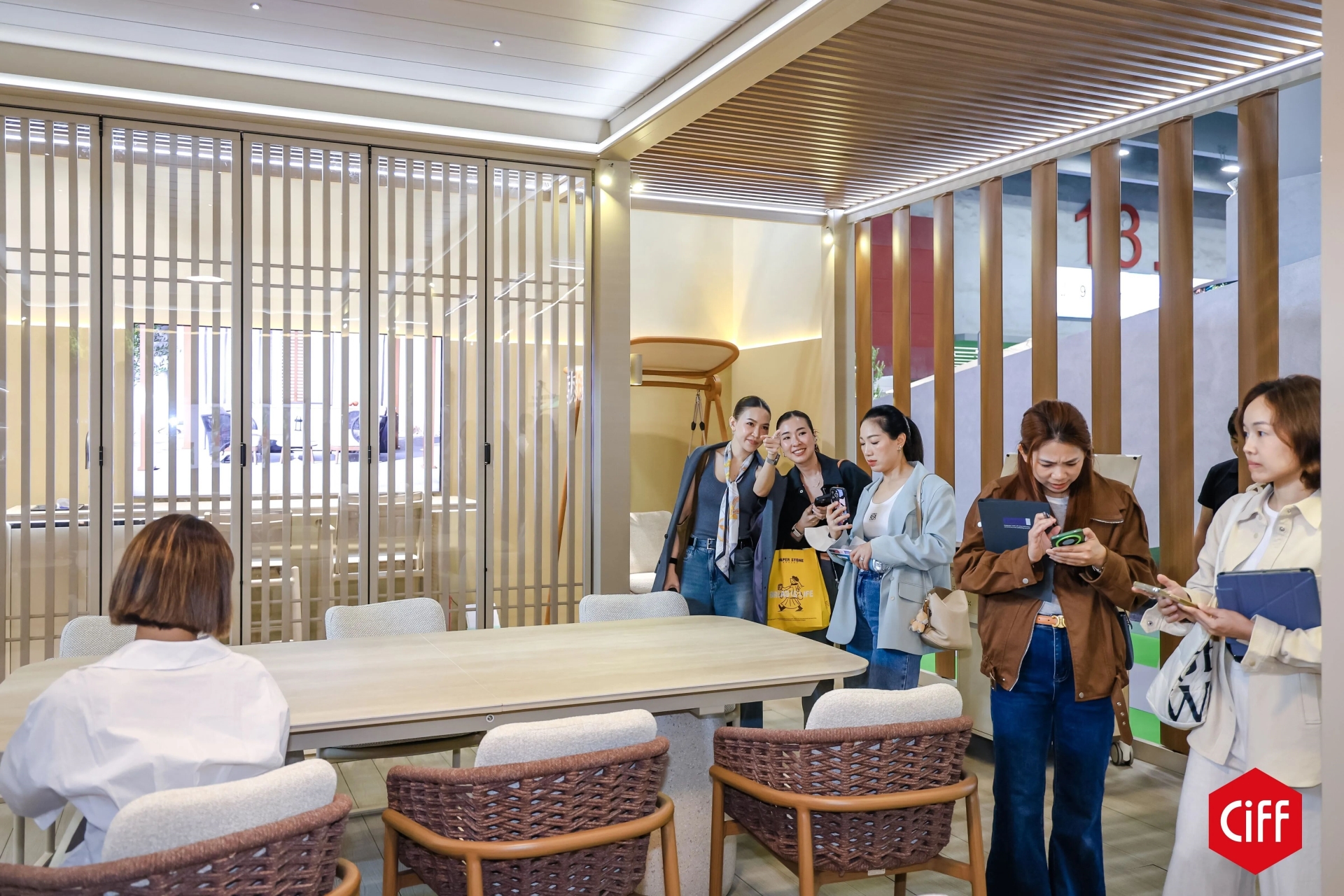 CIFF广州家博会·2027广州实木家具展览会·主办位置预定